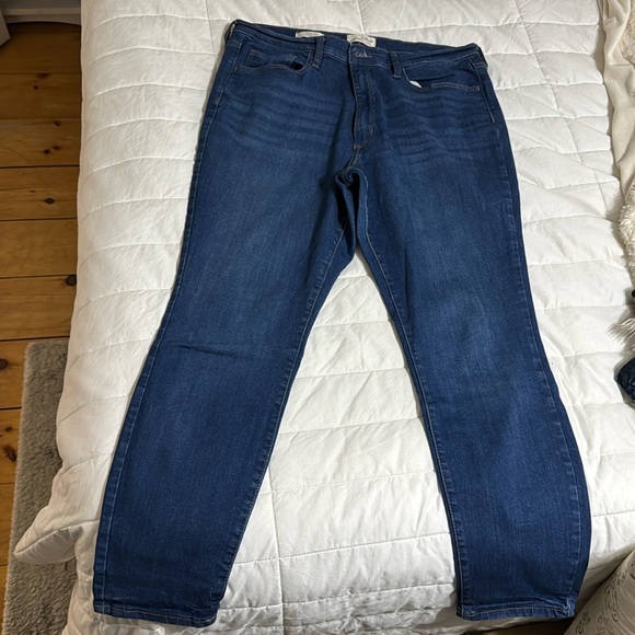 Women’s Jeans Universal Thread - Picture 1 of 3